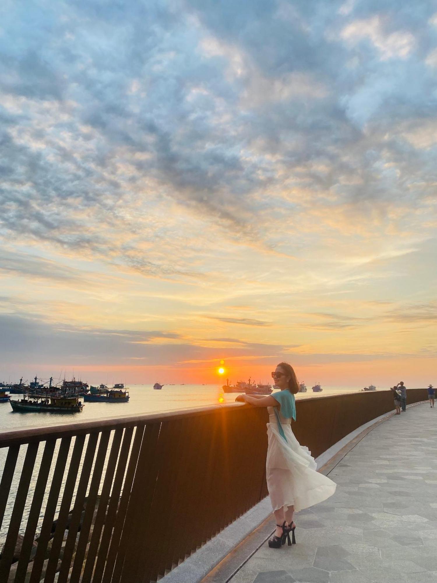 Khach San Chia Khoa Vang - Mien Phi 2 Xe Dap 1 Phong Tham Quan Dia Trung Hai - Tt Hoang Hon Hotell Phu Quoc Exteriör bild